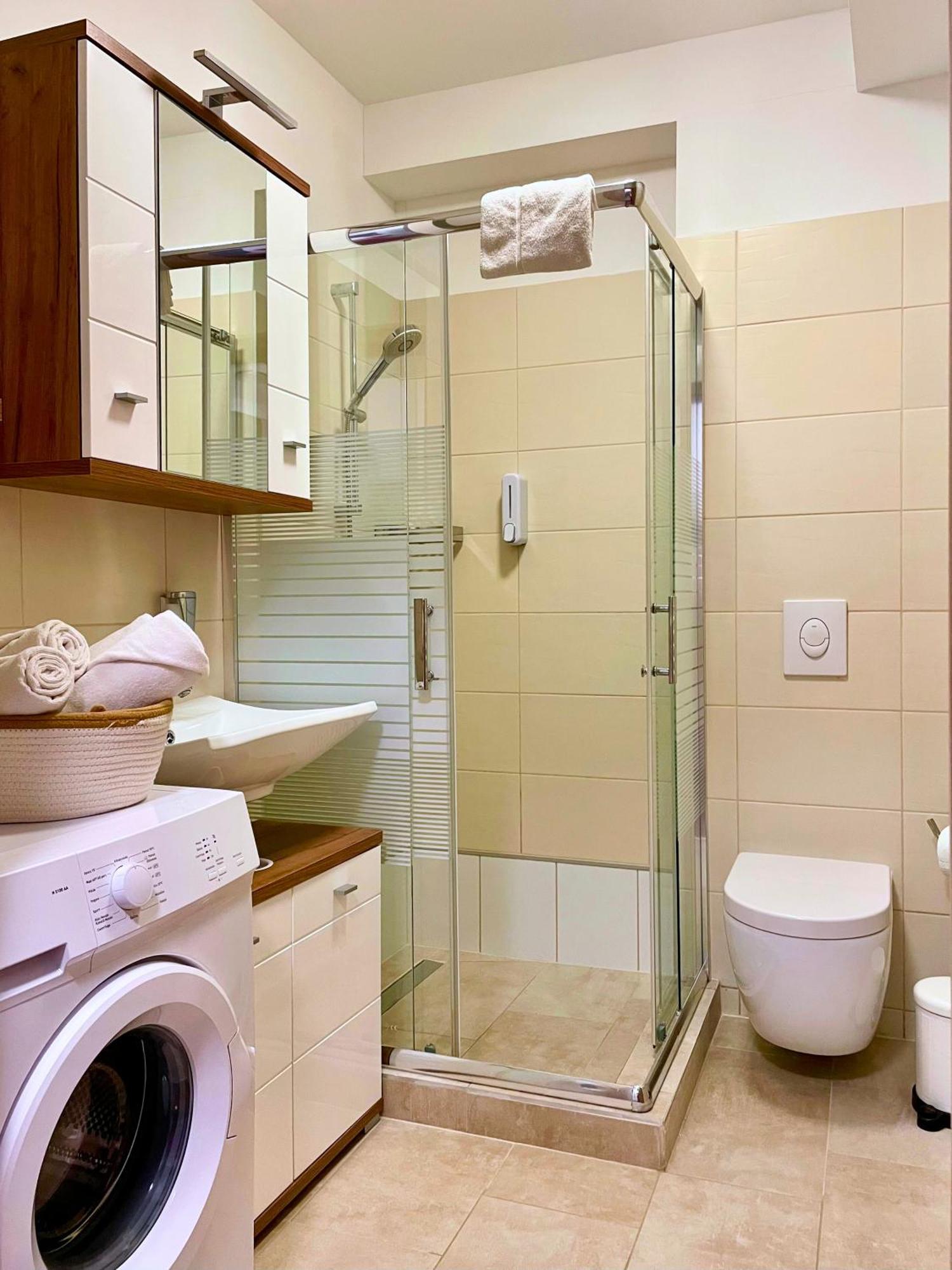 Leonardo50 Apartment Budapest Kültér fotó